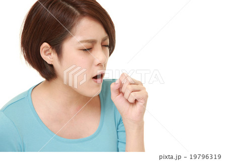 咳をする女性 19796319