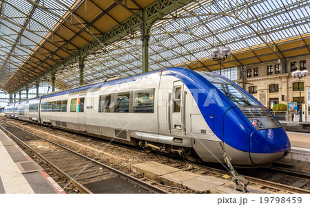 Regional express train at Tours station - France 19798459