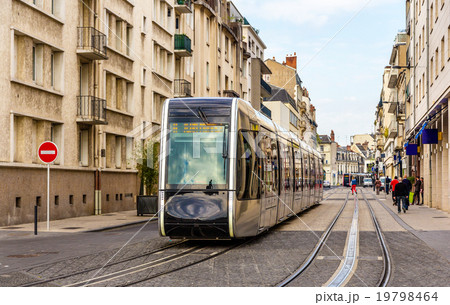 Wireless tram in the city centre of Tours - France 19798464