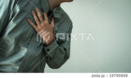 作業服の男性 19799898