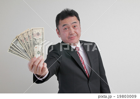 マネー 19803009