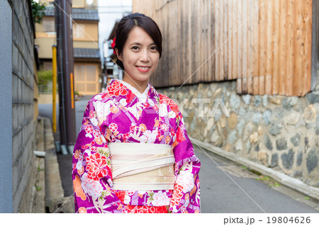 Japanese woman with kimono dressing in Kyoto Japanese woman with kimono dressing in Kyoto 19804626