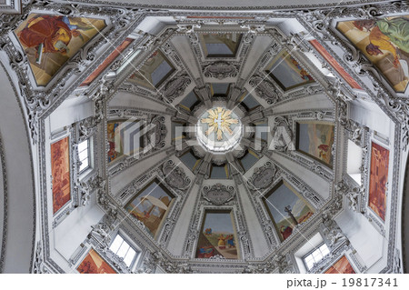 Salzburg Dom cathedral interior, Austria. 19817341