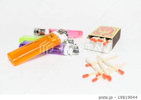 ライターとマッチ ライターとマッチ 19819044