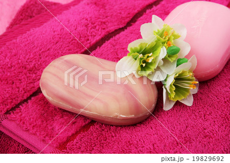 Towels, soaps, flowers Towels, soaps, flowers 19829692