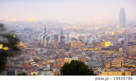 night view of Barcelona 19830786