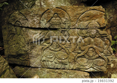 霊場の磨崖仏 19831392