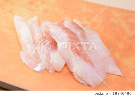 おいしい鱸の刺身の写真素材