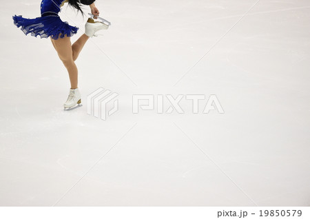 フィギュアスケートの滑り 19850579