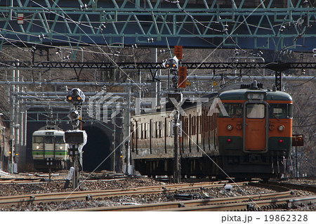 上越線高崎口の115系電車 19862328