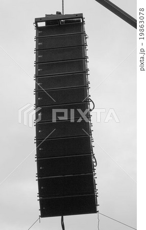 Line array speakers Line array speakers 19863078