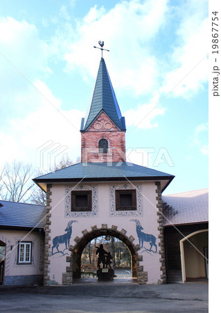 風見鶏のある建物 19867754