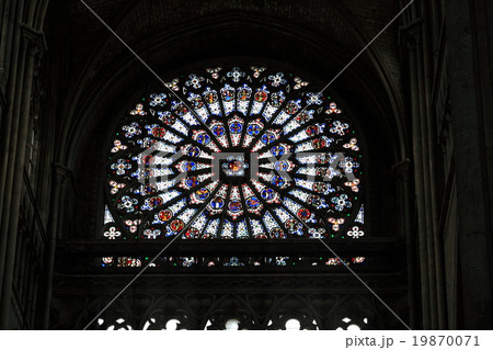 ノートルダムステンドグラス丸の写真素材