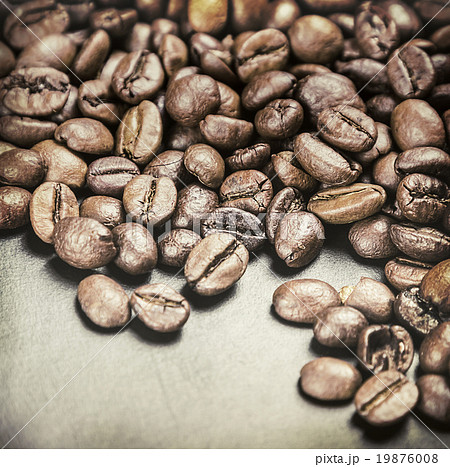 roasted coffee beans 19876008