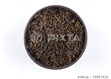 Wild brown rice in bowl 19881428