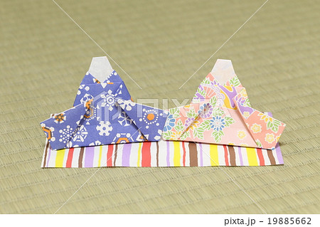 折り紙雛人形の写真素材