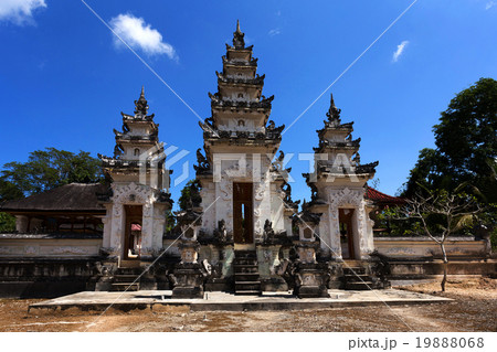 Hindu temple at Pura Sahab, Nusa Penida, Bali 19888068