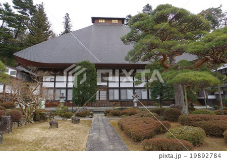 松本市　四賀地区の寺院　廣田寺（こうでんじ）　本堂　山門周辺の石仏群が市文化財指定 19892784