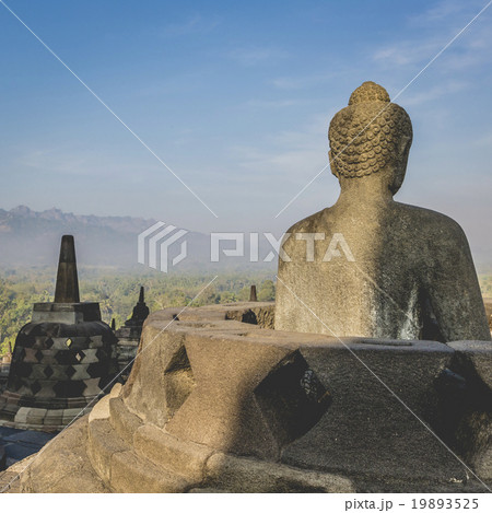 World heritage & the biggest bhuddist temple  19893525