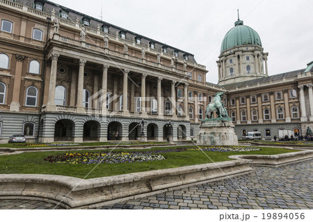 The Amazing Buda Castle in Budapest The Amazing Buda Castle in Budapest 19894056