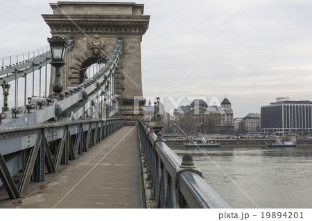 Chain Bridge is the quintessential symbol 19894201