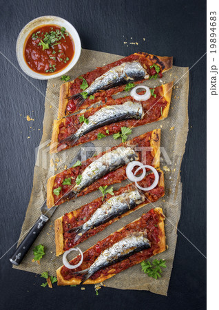 Sardine Tart 19894683