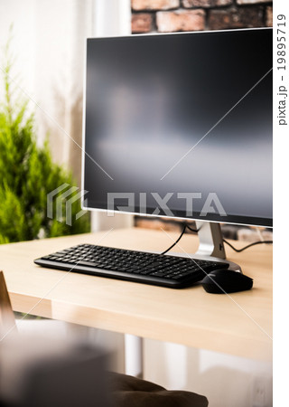 PC 19895719