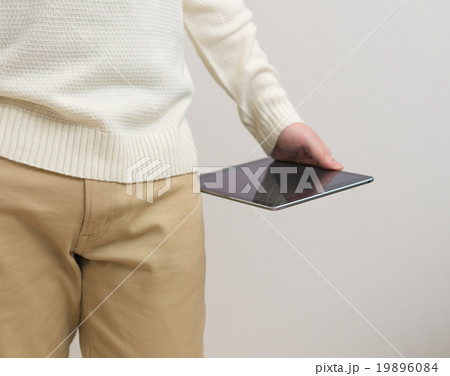 男性ポートレート 19896084