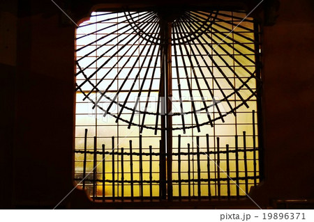 渋温泉（大湯組）千と千尋の神隠しのモデル旅館内飾り窓 19896371