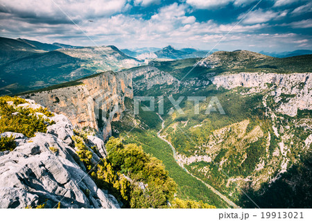 Beautiful landscape of the Gorges Du Verdon in 19913021