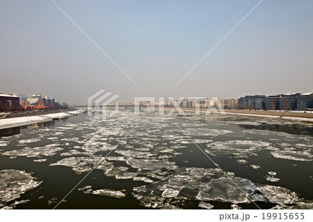 Winter Danube Ice 19915655