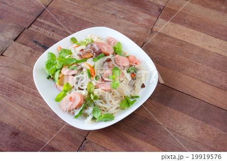 Sausage Salad with vegetable Sausage Salad with vegetable 19919576