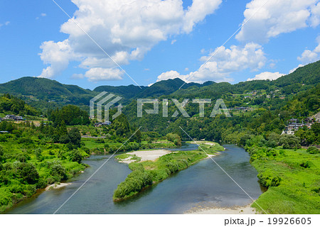 長野 阿南町泰阜村境 天龍川沿いの風景 長野 阿南町泰阜村境 天龍川沿いの風景 19926605