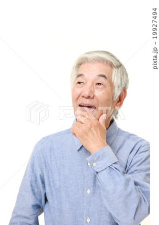 想像する高齢者 19927494