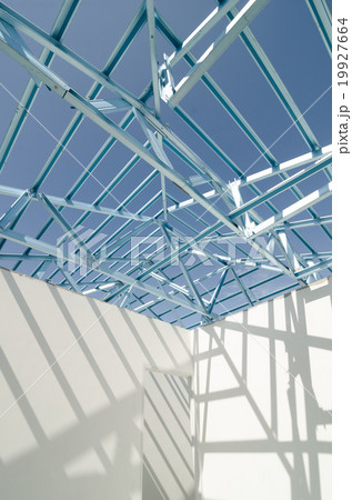 Structure of steel roof. 19927664