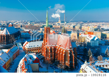 Aerial view of Wroclaw in the winter morning 19928116