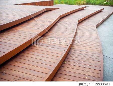 Modern wooden curve of step 19933581