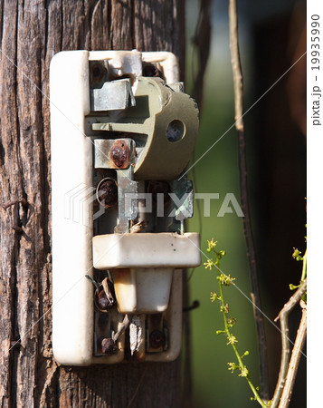 vintage retro plastic electric cut-out breaker 19935990