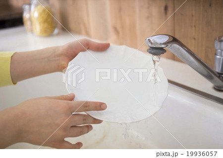 食器洗いイメージ 食器洗いイメージ 19936057