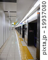 京王線 布田駅のホーム、ホームドア 19937080