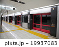 京王線 布田駅のホーム、ホームドア 19937083