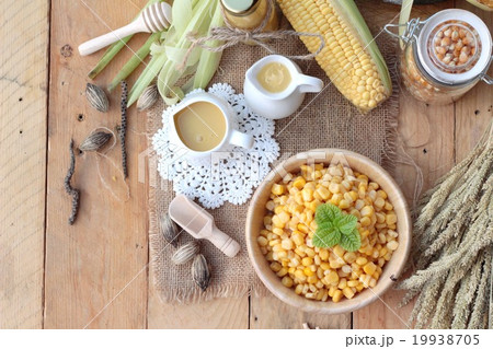 Corn milk and fresh sweet corn 19938705
