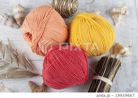 yarn 19939667