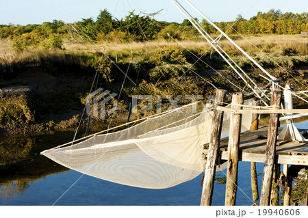 fishing net, Oleron Island,Poitou-Charentes,France fishing net, Oleron Island,Poitou-Charentes,France 19940606