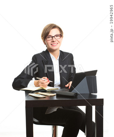 girl plans to budget. Dollar said. She is counting 19942965