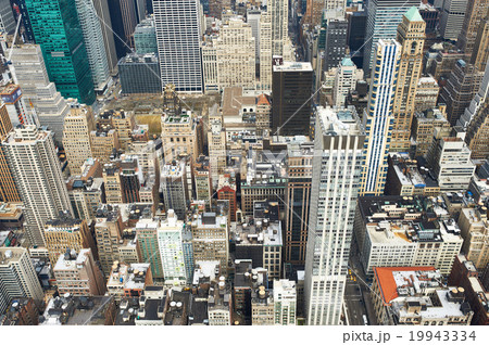 Cityscape view of Manhattan 19943334