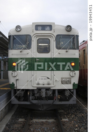 烏山線キハ40（ディーゼルカー） 19943451