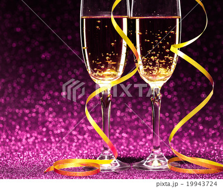 two glasses of champagne ready for christmas two glasses of champagne ready for christmas 19943724