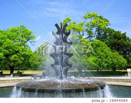 春の榴岡公園（宮城県仙台市） 19944084