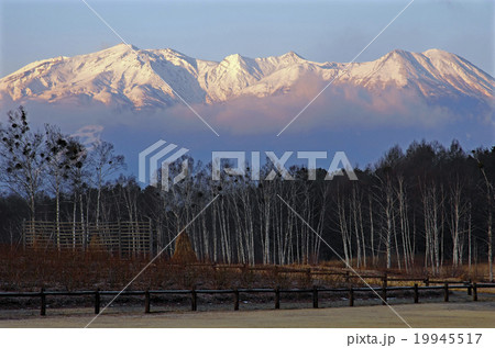木曽馬の里からの御嶽山 19945517